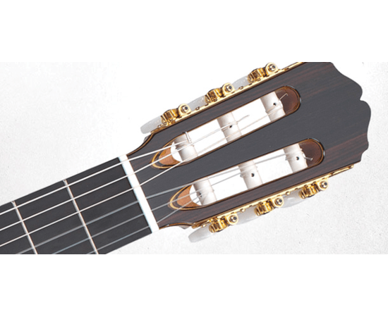 Классическая гитара с подключением Takamine TC132SC, изображение 2